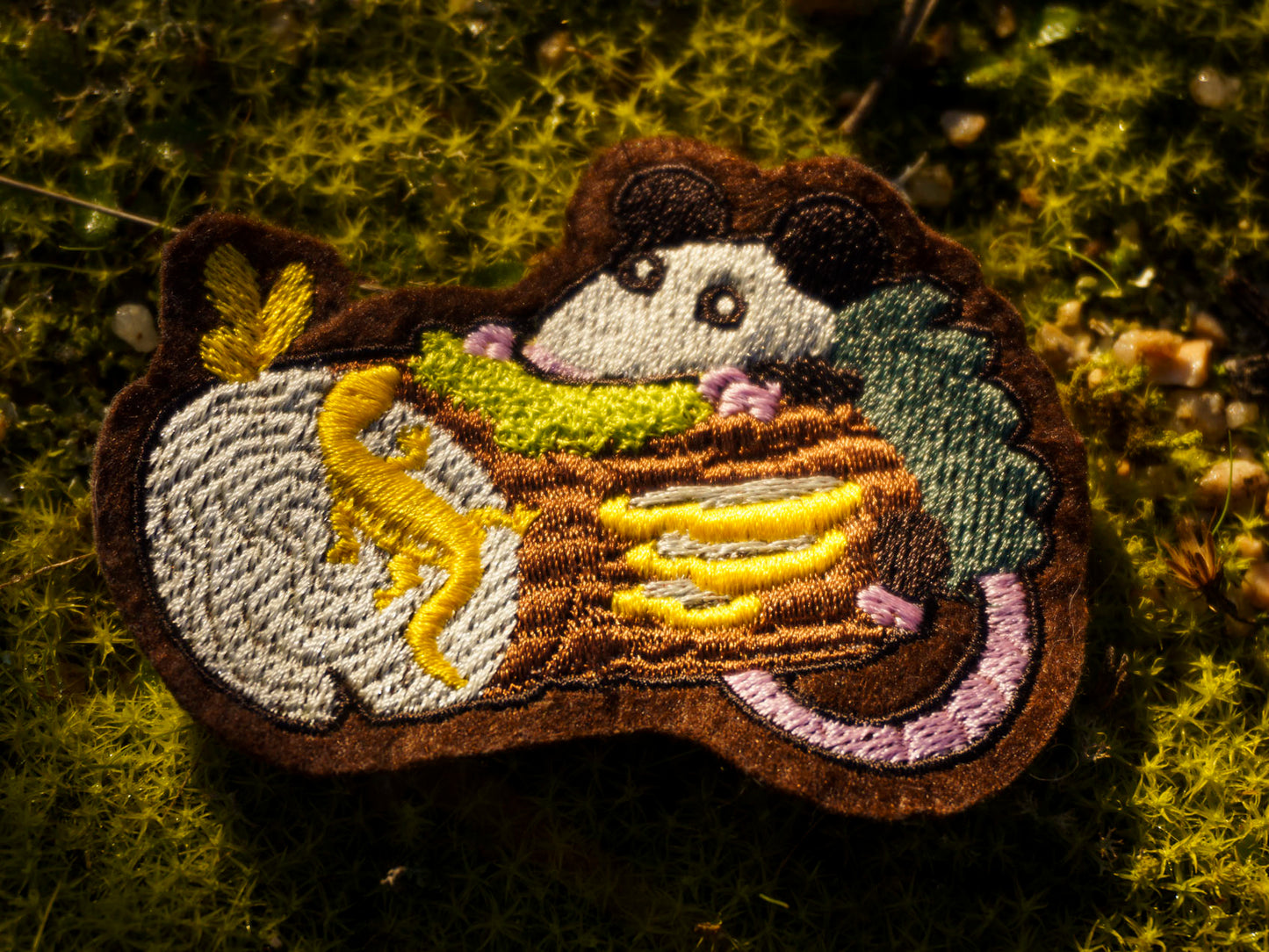 Parche para coser de zarigüeya y amigos