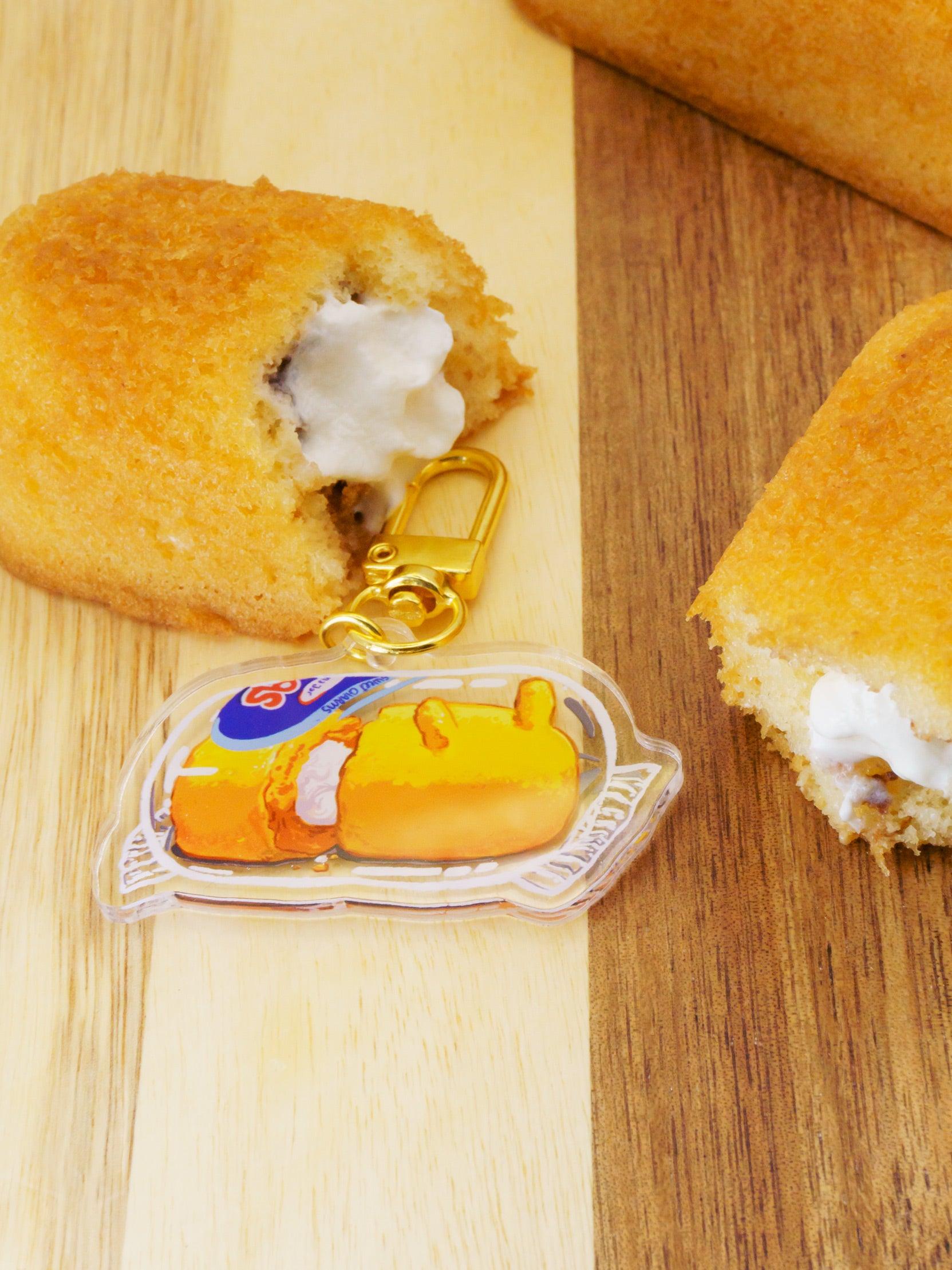 Slugsies Golden Sponge Cake Keycharm AlienInAJar