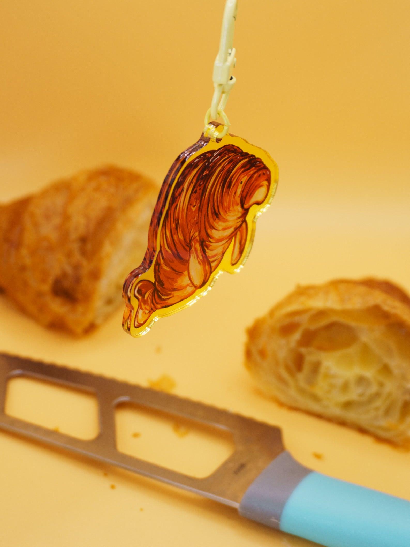 Croissanatee Acrylic Keycharm AlienInAJar