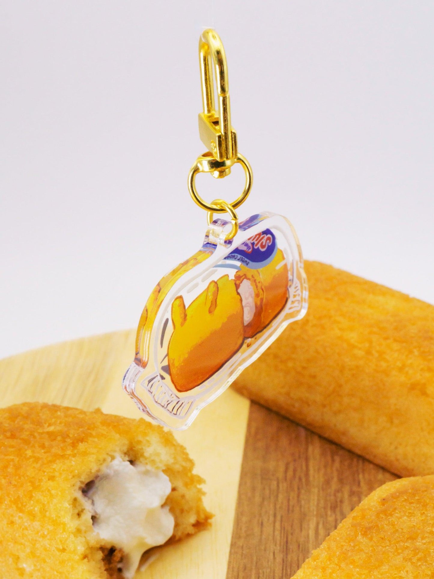 Slugsies Golden Sponge Cake Keycharm AlienInAJar